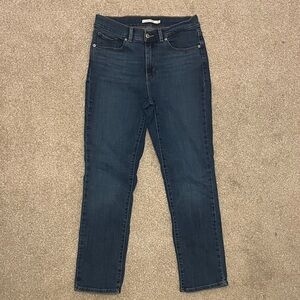 Levi's Women's Classic Straight Leg Jeans